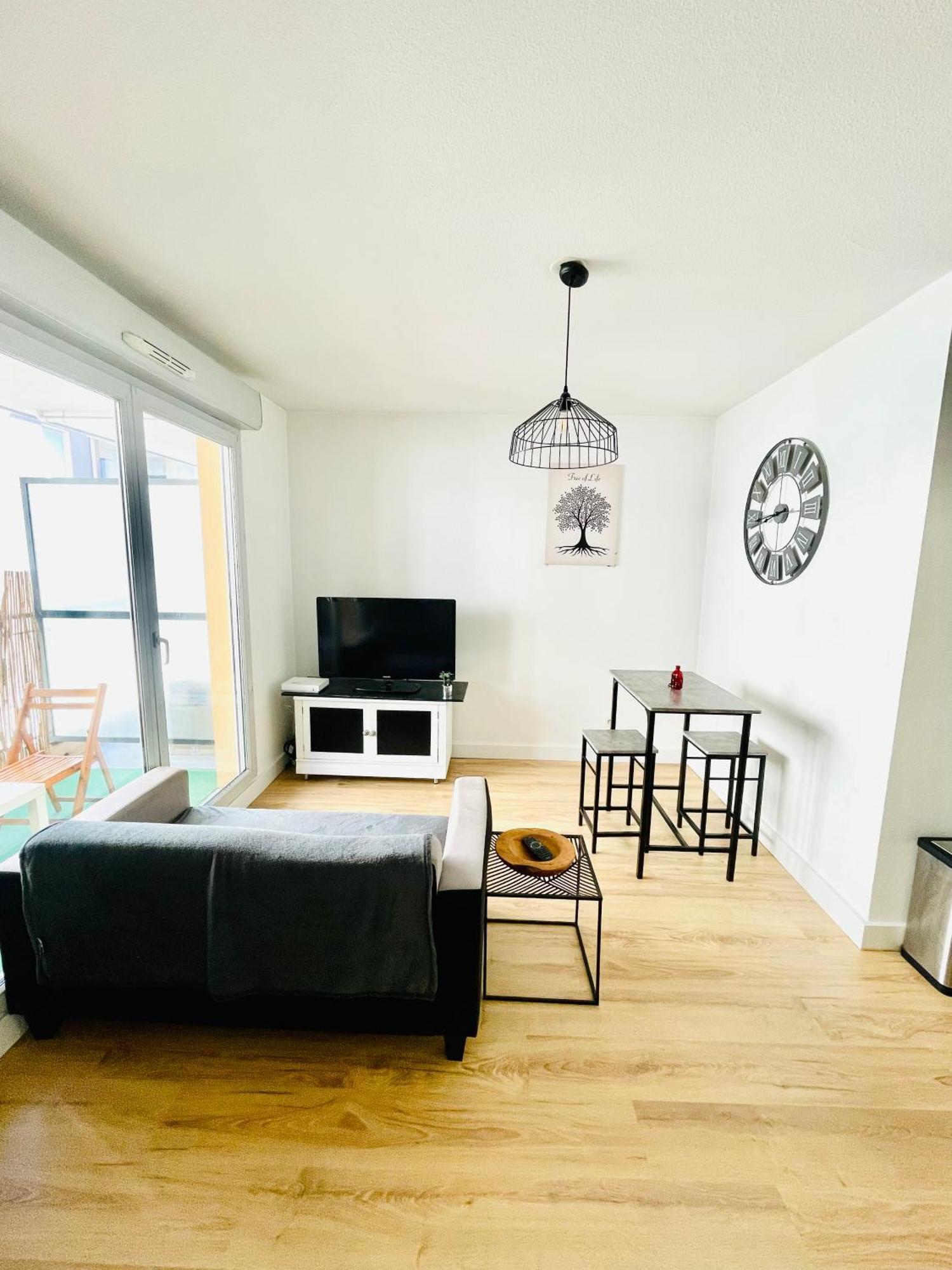 Appartement Avec Place De Parking Et Piscine Villefranche-sur-Saône Extérieur photo