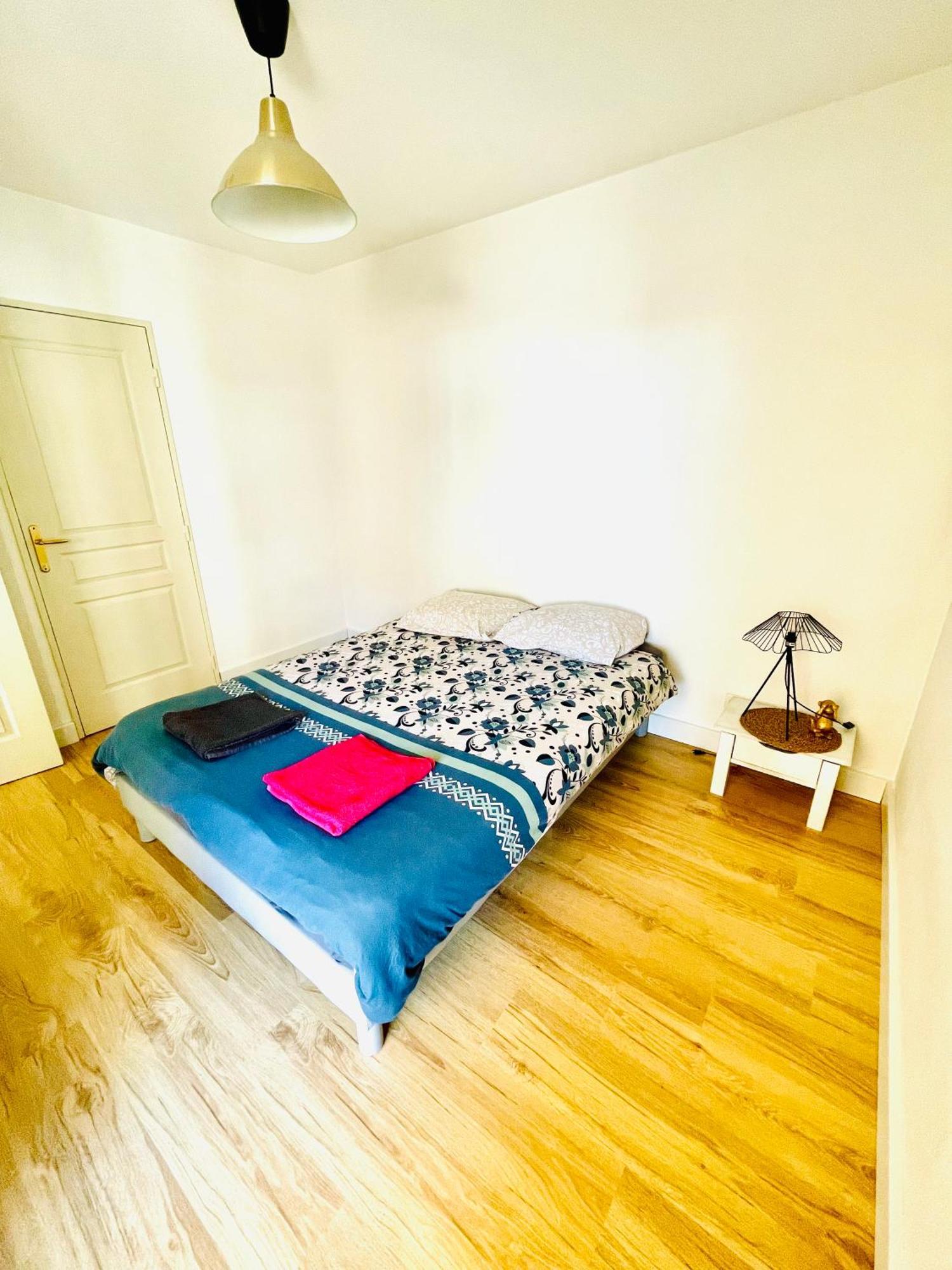 Appartement Avec Place De Parking Et Piscine Villefranche-sur-Saône Extérieur photo